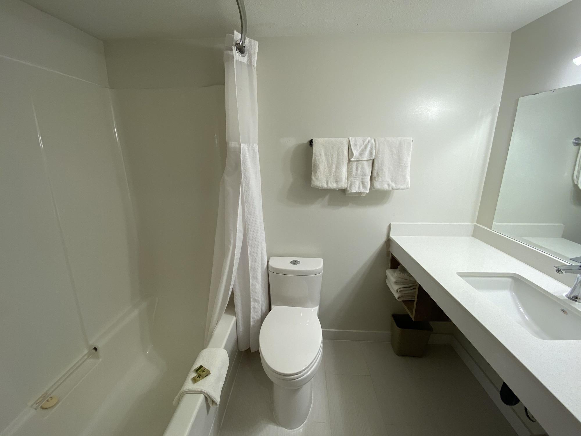 ואלמונט Chalet Continental Motel מראה חיצוני תמונה